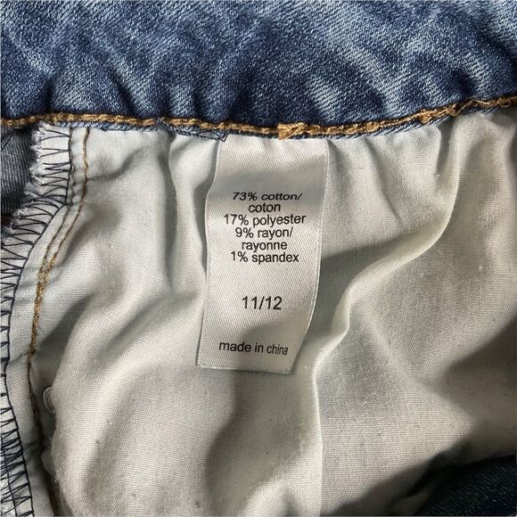 MAURICES Faded Distressed Junior Jeans with button front Size 11/12 - Picture 10 of 10